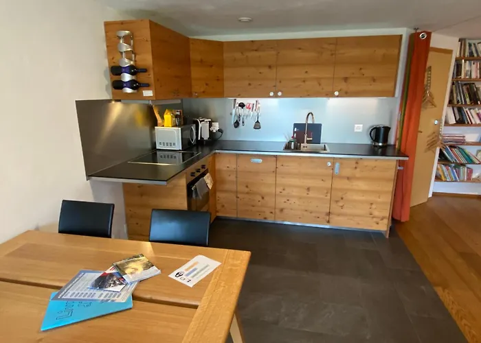 La Cle Des Champs Bed and Breakfast