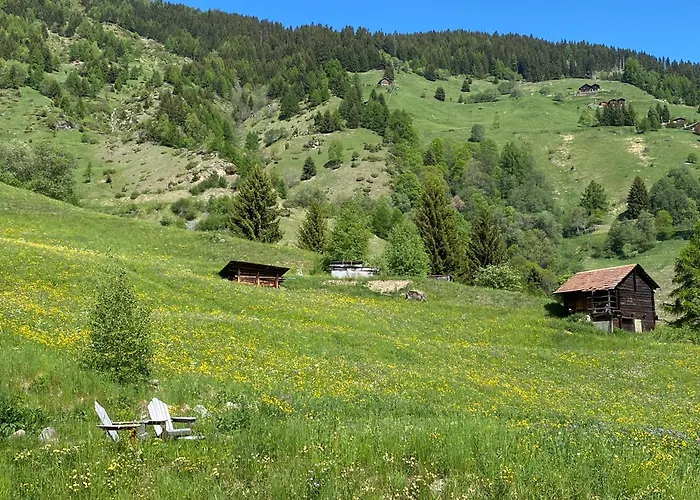 La Cle Des Champs Bed and Breakfast 3*